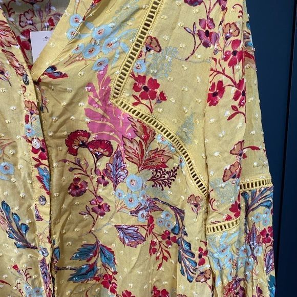 John Paul Richard Petite yellow floral blouse NWT - Picture 6 of 6